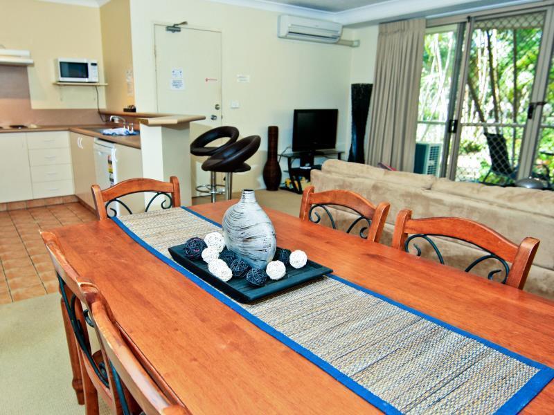 Miami Beachside Holiday Apartments Gold Coast Exterior photo